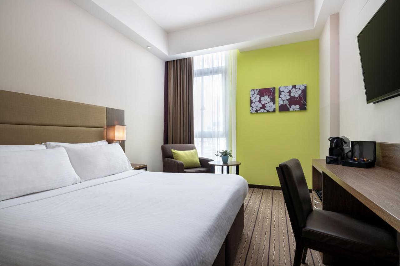 Hotel Traveltine Сингапур Екстериор снимка